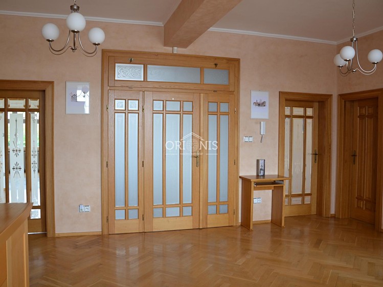Будинок на продаж, 626 м² (6 з 30)