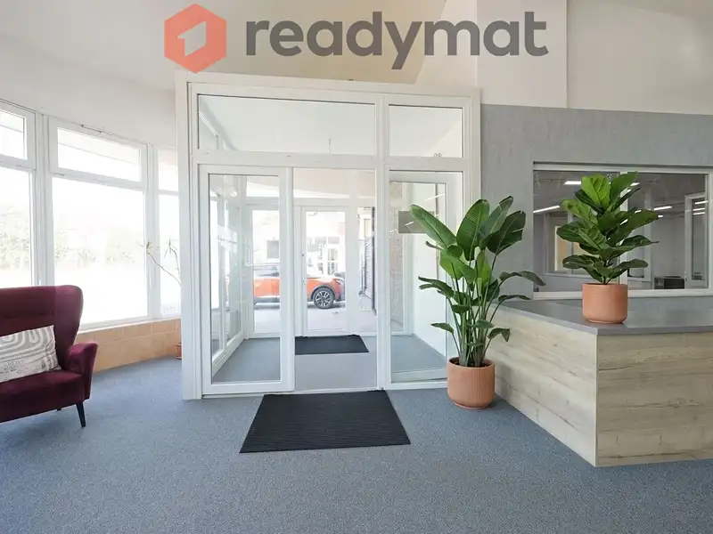 Pronájem obchodního prostoru 1500 m², Bzenec – náhled fotky 3