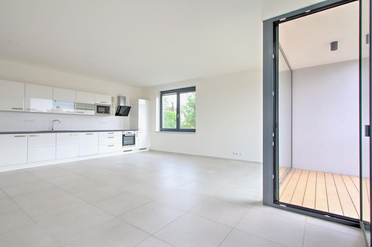 Pronájem bytu 2+kk 70 m² – fotografie 3
