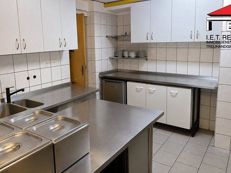 Комерційне приміщення в оренду, 145 м² (12 з 15)