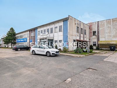 Pronájem skladového prostoru 1218 m²