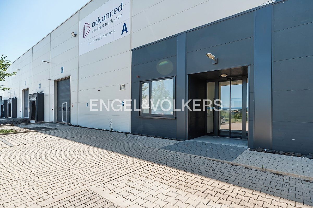 Pronájem výrobní haly, prostoru 6513 m² – fotografie 2