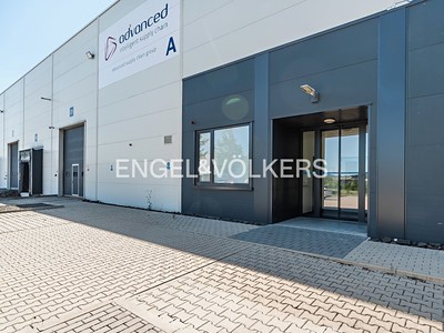 Pronájem komerčního prostoru, 6 513 m² (2 z 14)