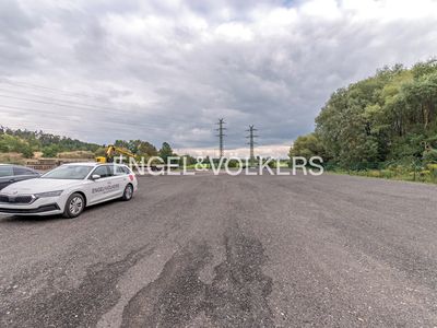 Pronájem komerčního pozemku 4050 m²