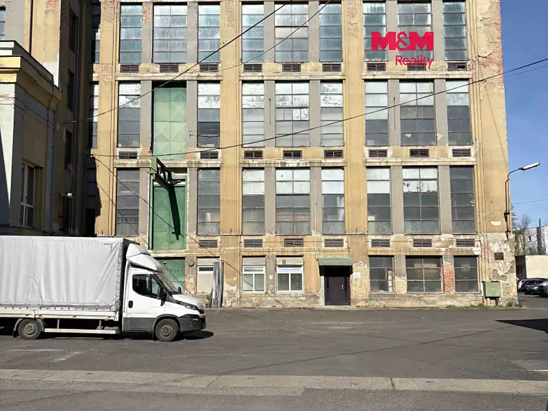 Pronájem výrobní haly, prostoru 1300 m², Děčín – náhled fotky 1