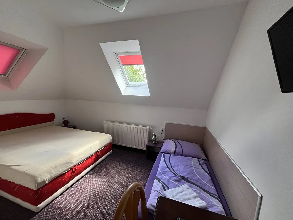 Pronájem bytu pokoje 22 m²