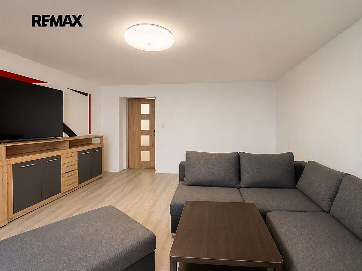 Prodej rodinného domu 80 m², pozemek 716 m² – fotografie 3