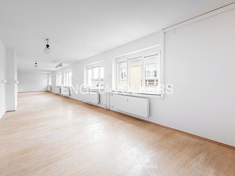 Pronájem komerčního prostoru, 65 m² (2 z 6)