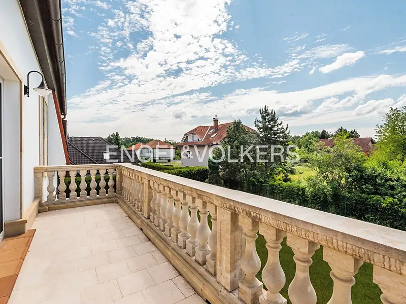Pronájem vily 610 m², pozemek 747 m², Průhonice – náhled fotky 3