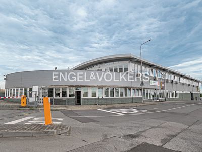 Pronájem skladového prostoru 4500 m²