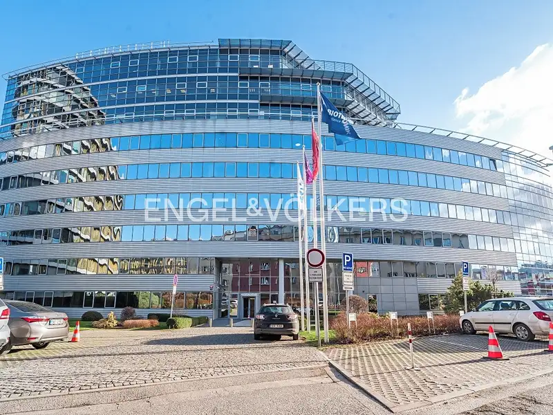 Pronájem kanceláře 504 m², Praha – náhled fotky 1