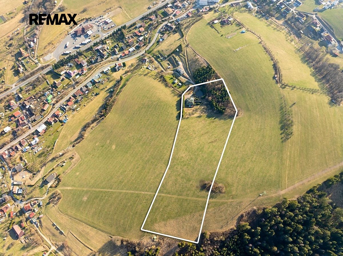 Prodej rodinného domu 525 m², pozemek 35000 m² – fotografie 4