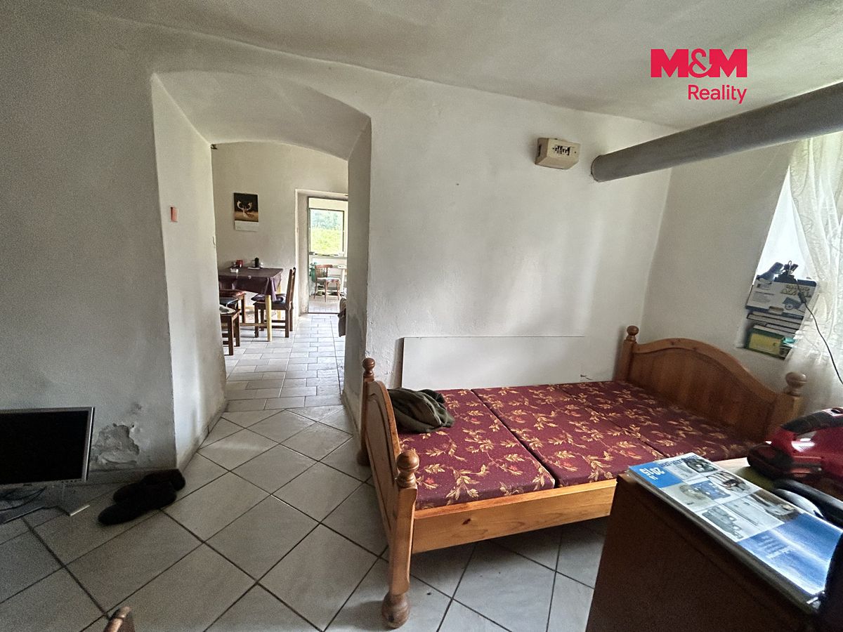 Prodej rodinného domu 290 m², pozemek 1986 m² – fotografie 3
