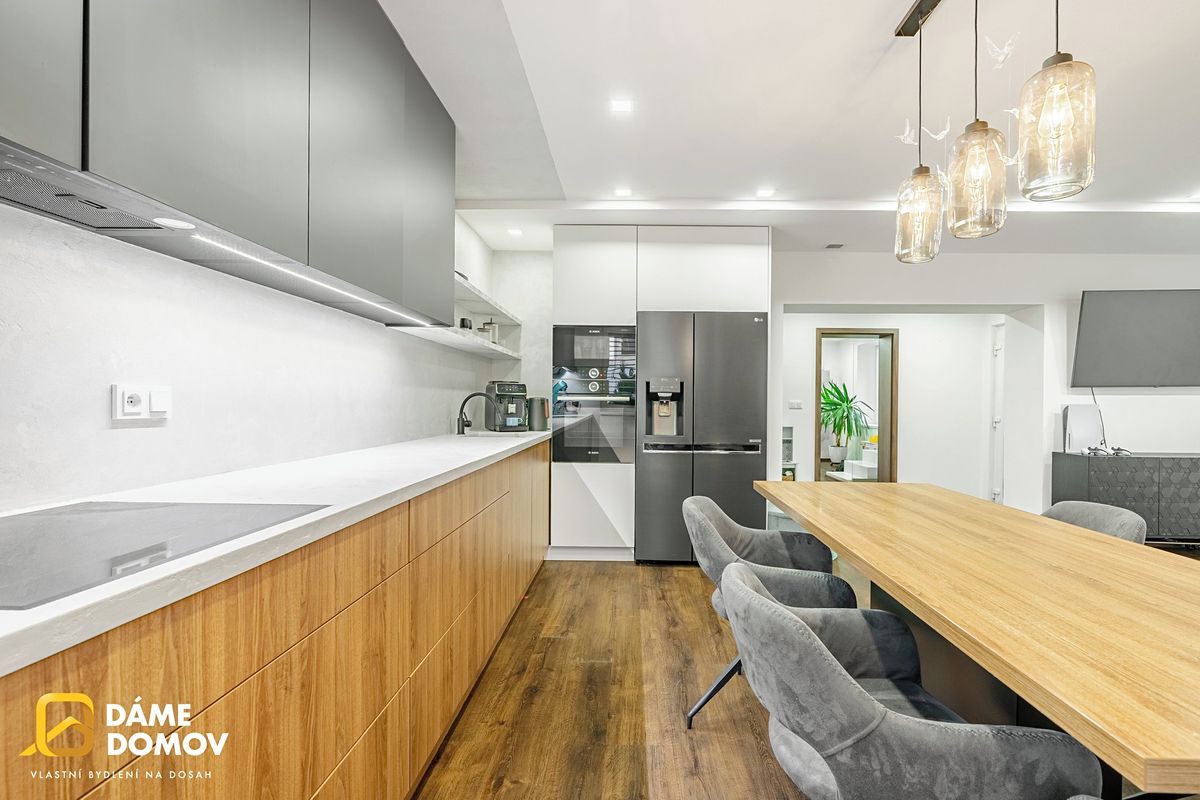 Prodej rodinného domu 191 m², pozemek 2000 m² – fotografie 3