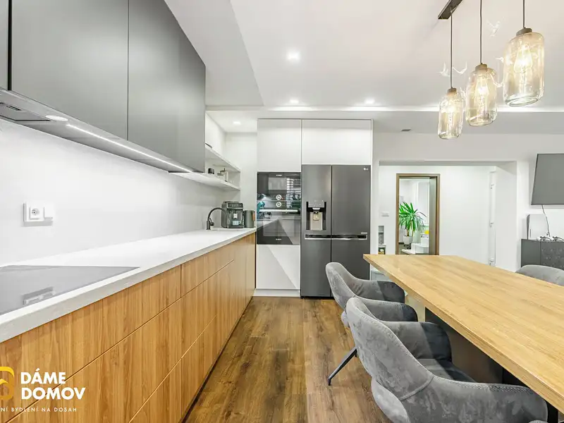 Prodej rodinného domu 191 m², pozemek 2000 m², Suchov – náhled fotky 3