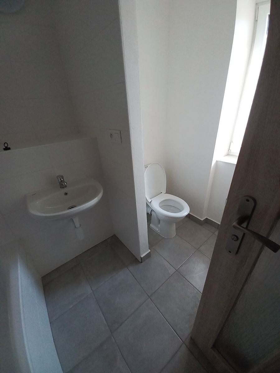 Pronájem bytu 2+1 56 m² – fotografie 2