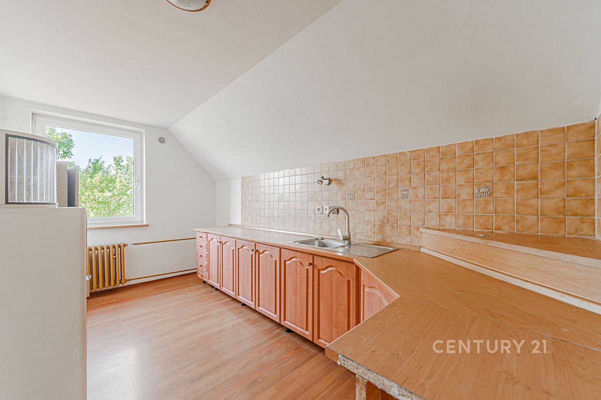 Prodej rodinného domu 128 m², pozemek 1943 m² – fotografie 3