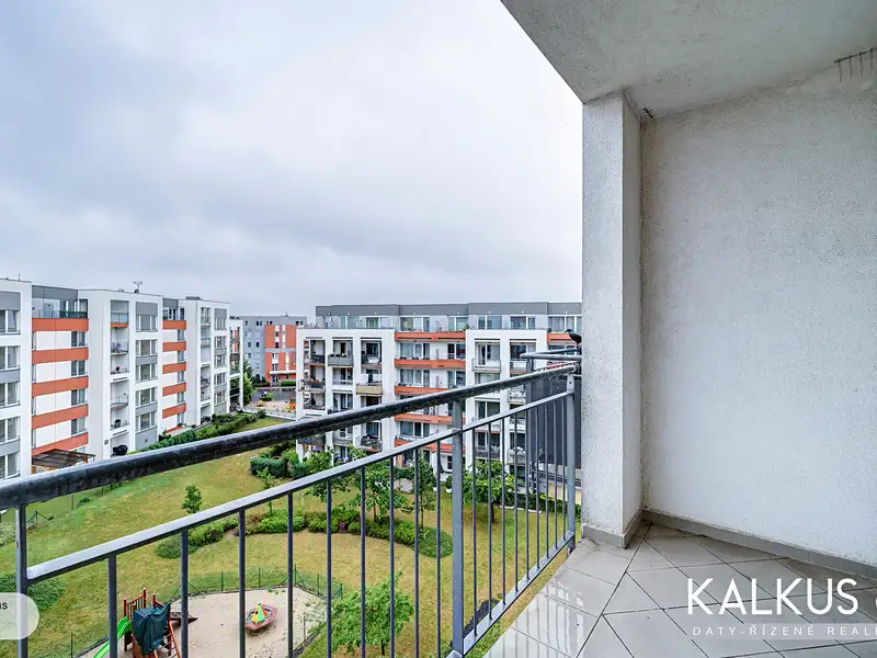 Prodej bytu 1+kk 34 m², Praha – náhled fotky 3