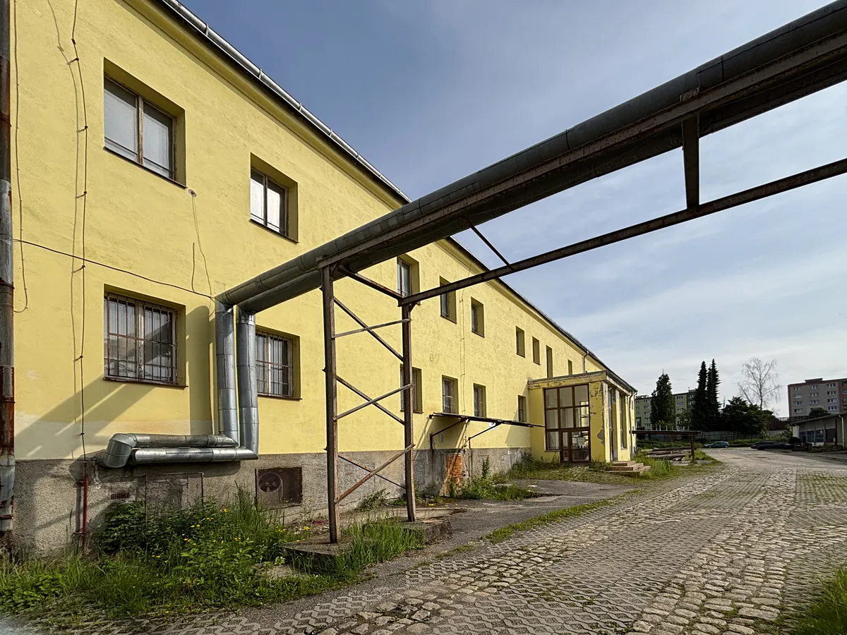 Pronájem skladového prostoru 237 m²