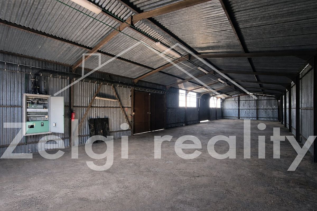 Pronájem skladového prostoru 224 m² – fotografie 2