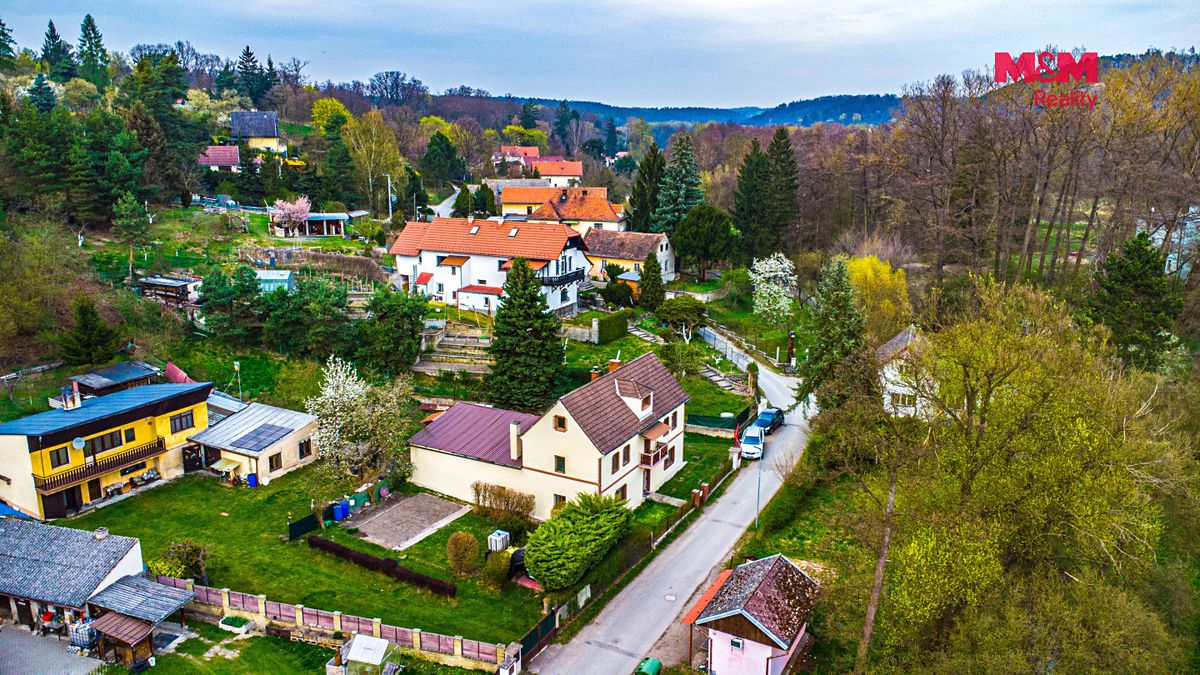 Prodej rodinného domu 105 m², pozemek 1008 m² – fotografie 3