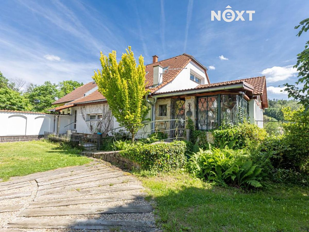 Prodej rodinného domu 150 m², pozemek 1245 m² – fotografie 2
