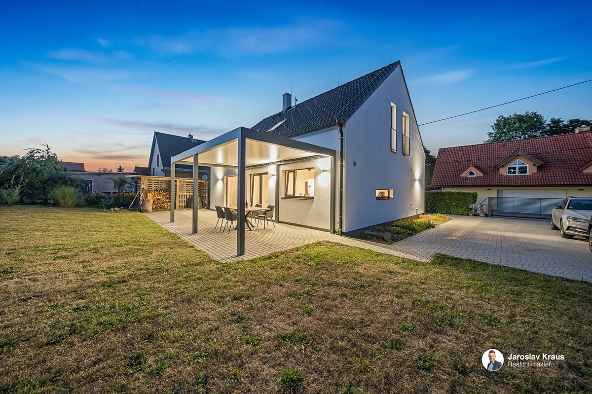 Prodej rodinného domu 147 m², pozemek 911 m²