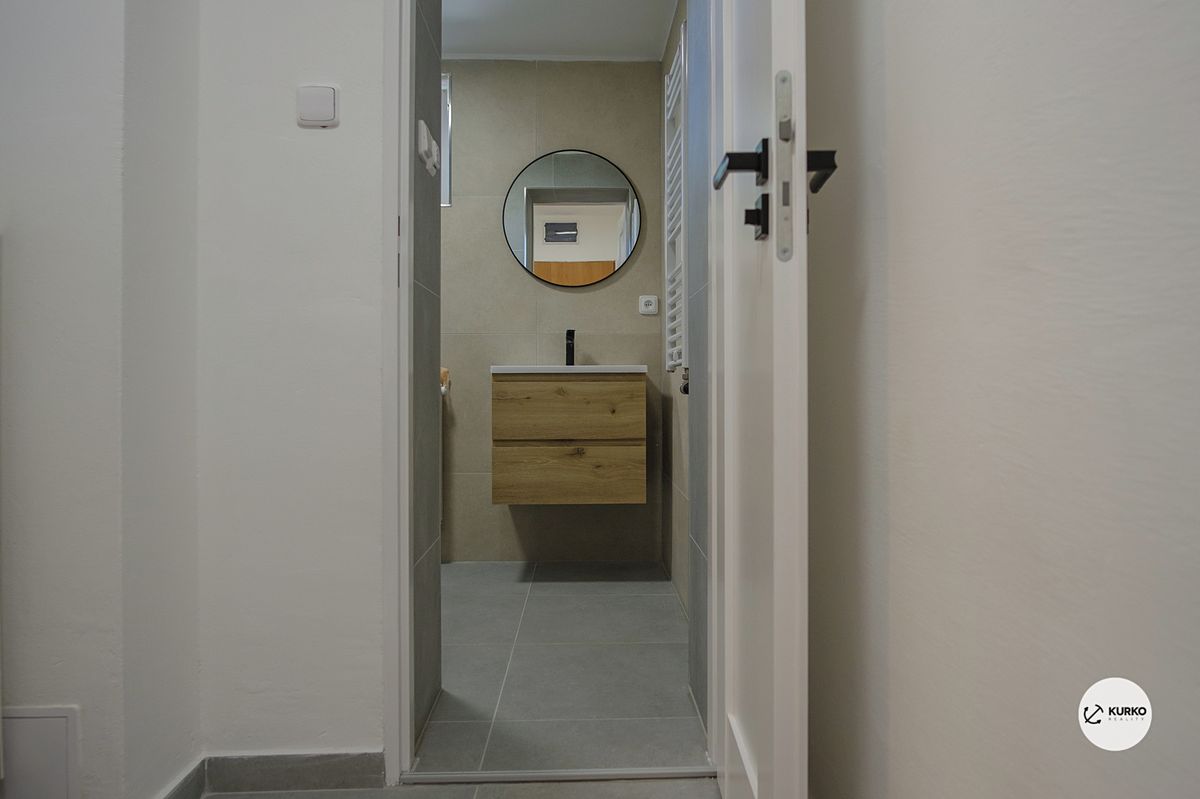 Pronájem bytu 2+kk 36 m² – fotografie 4
