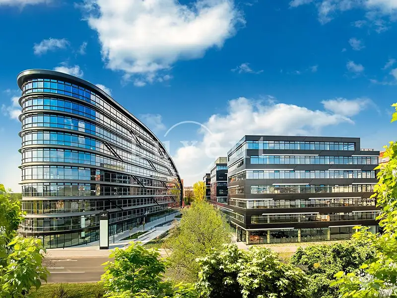 Pronájem kanceláře 648 m², Praha – náhled fotky 1