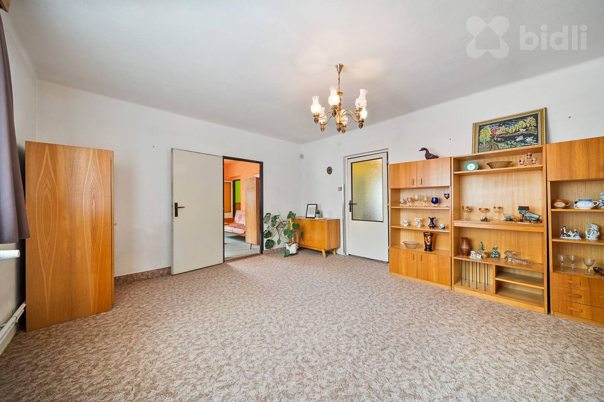 Prodej rodinného domu 128 m², pozemek 870 m² – fotografie 5