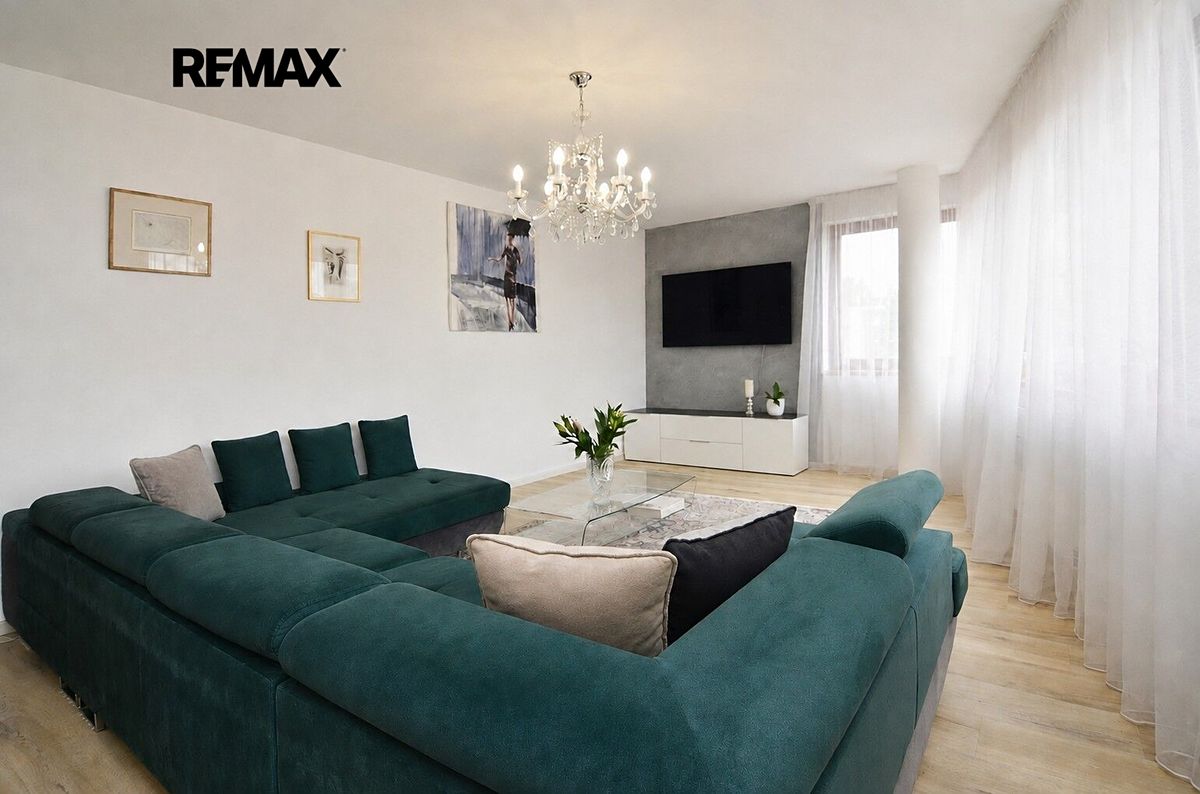 Pronájem bytu 3+kk 100 m²