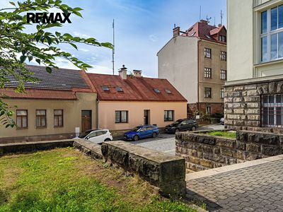 Prodej rodinného domu 234 m², pozemek 630 m²