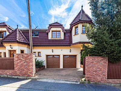 Prodej rodinného domu 267 m², pozemek 571 m²