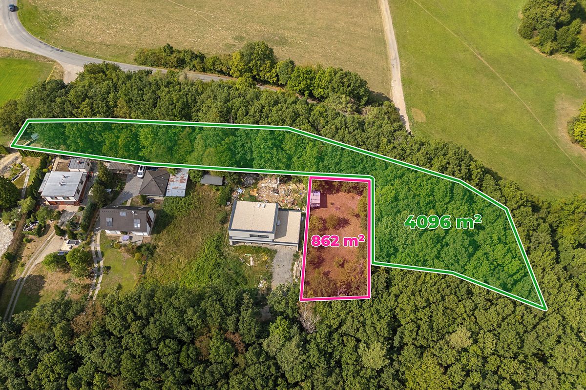 Prodej stavebního pozemku 4958 m²