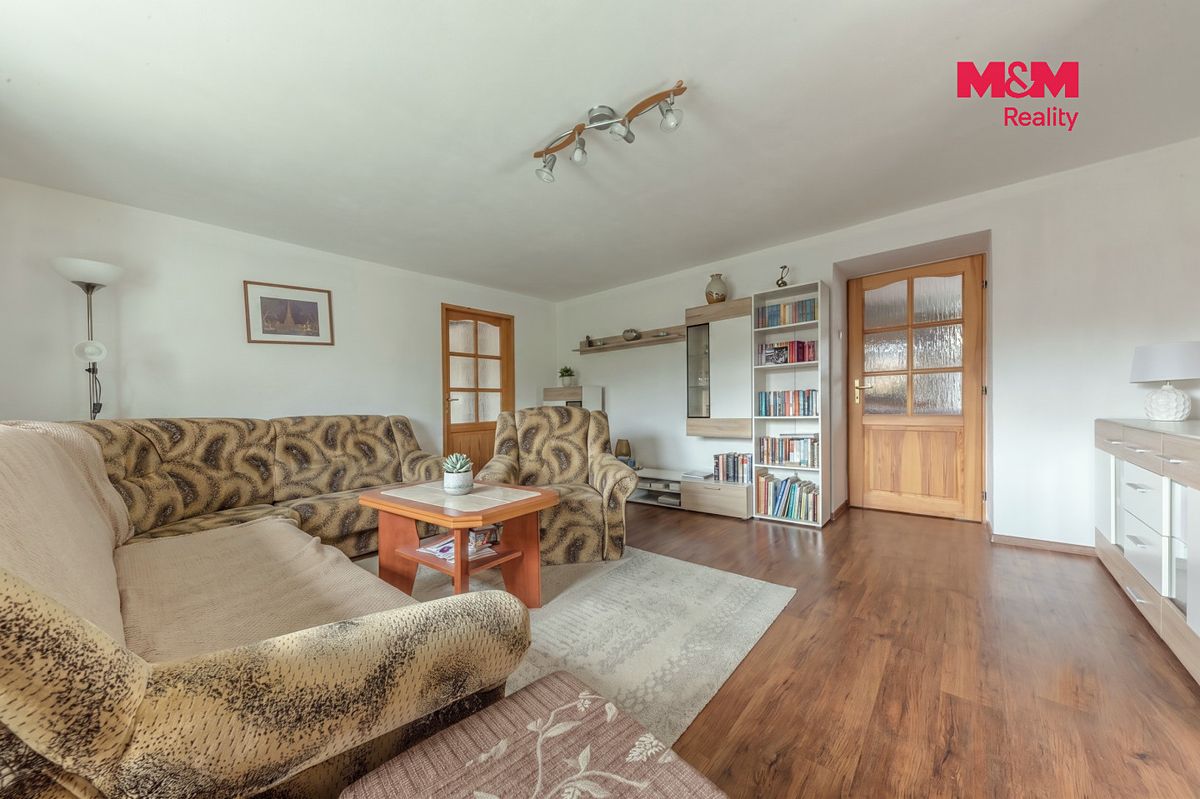 Prodej rodinného domu 155 m², pozemek 445 m² – fotografie 5