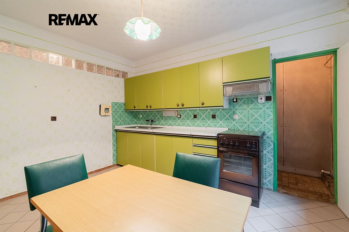 Prodej rodinného domu 146 m², pozemek 976 m² – fotografie 4