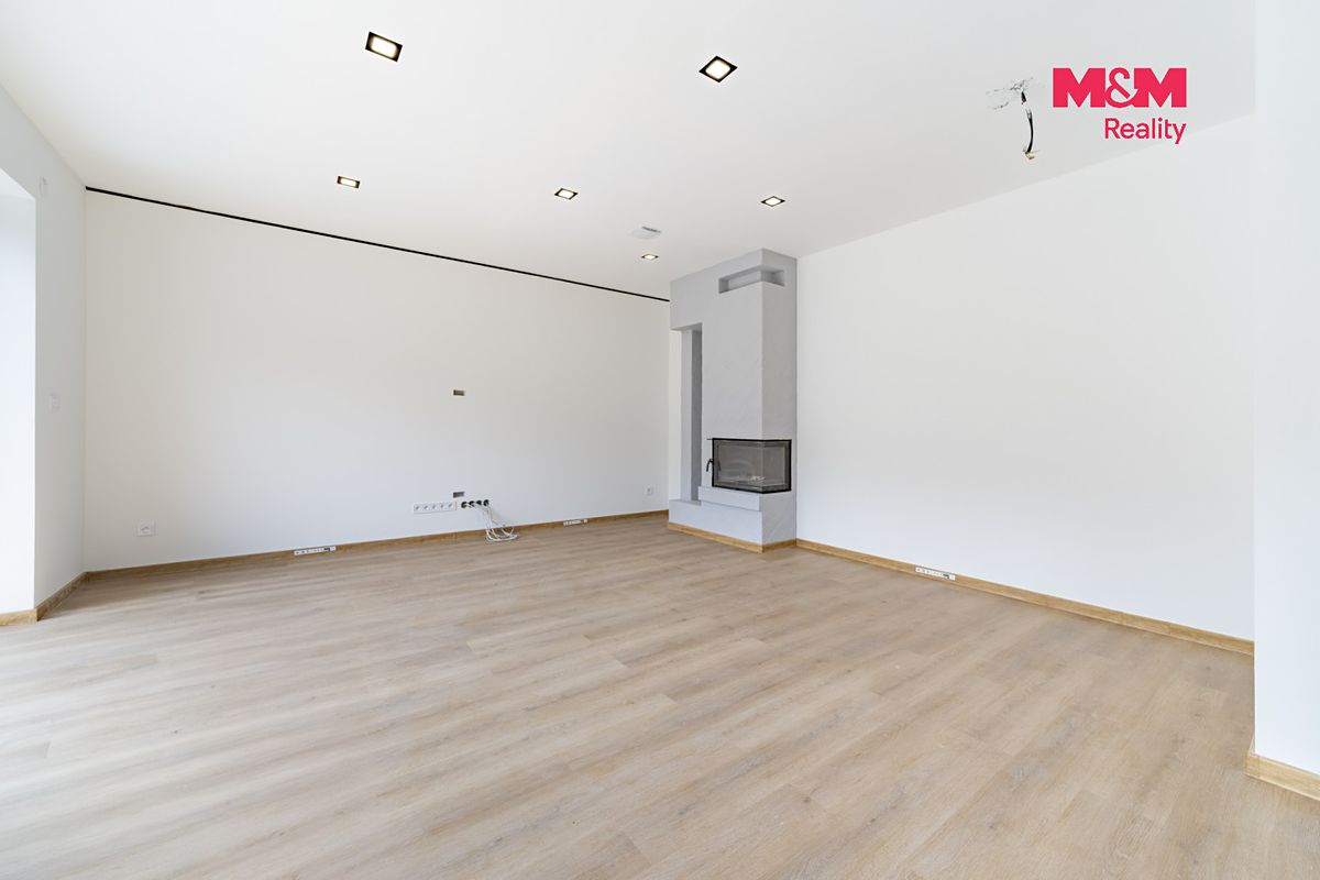 Prodej rodinného domu 77 m², pozemek 450 m² – fotografie 5