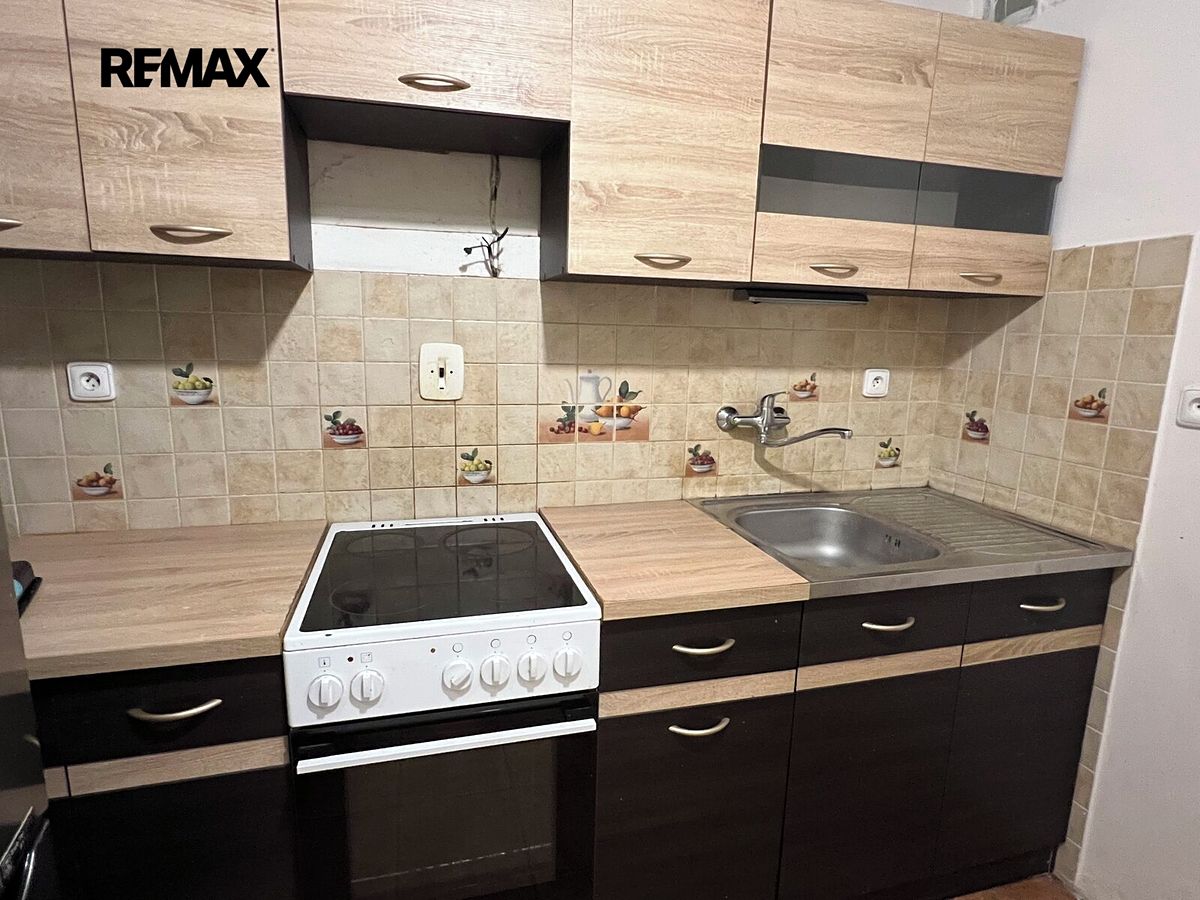 Prodej rodinného domu 126 m², pozemek 140 m² – fotografie 3