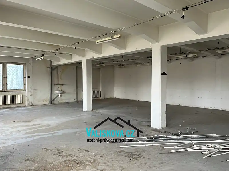 Pronájem skladového prostoru 792 m², Kroměříž – náhled fotky 2