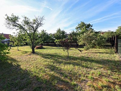 Prodej zahrady 835 m²