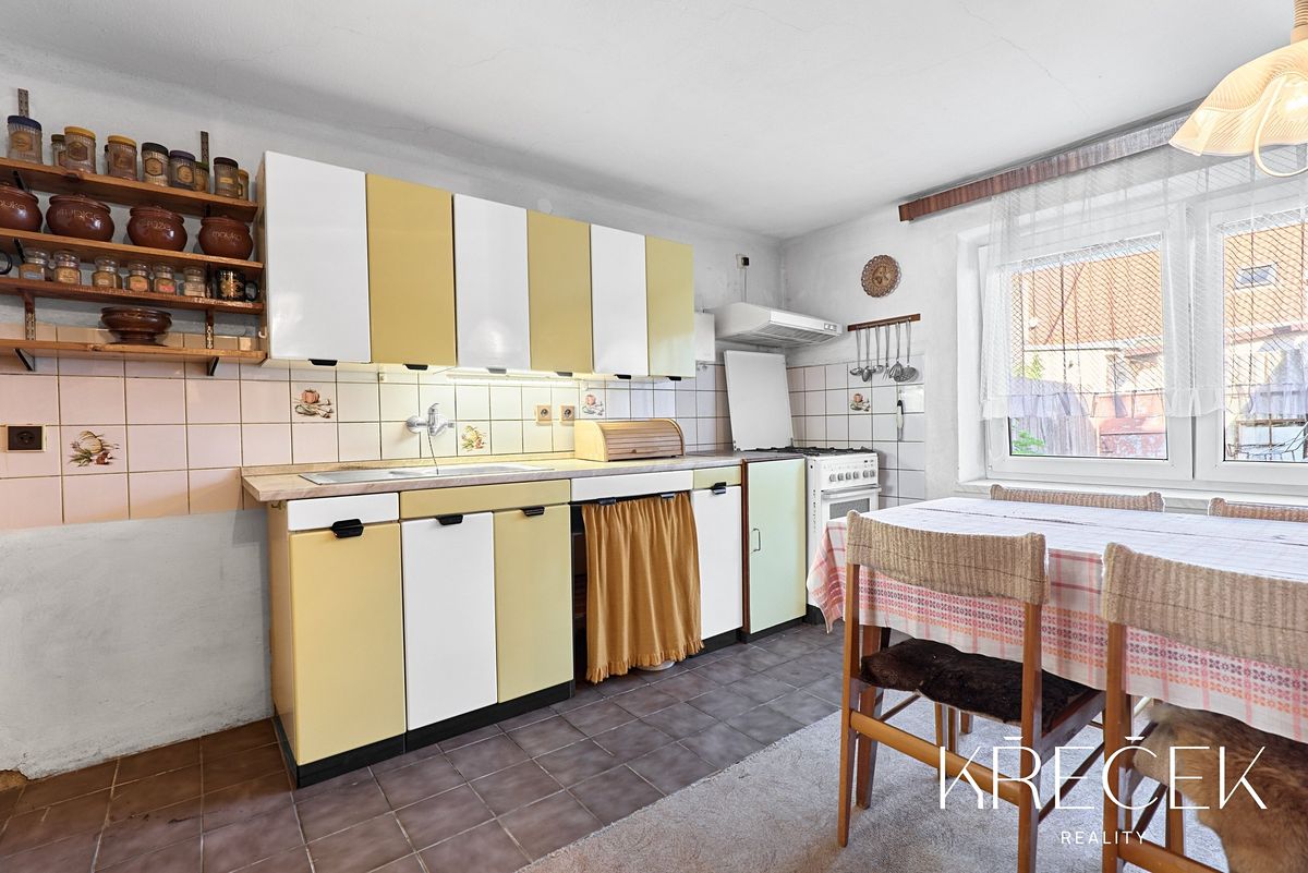 Prodej rodinného domu 140 m², pozemek 168 m² – fotografie 3