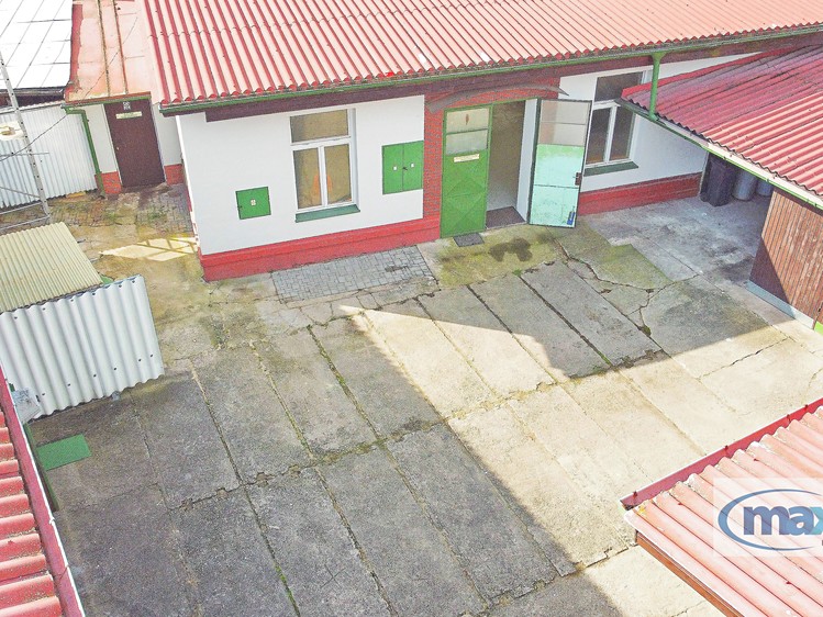 Pronájem komerčního prostoru, 317 m² (18 z 20)