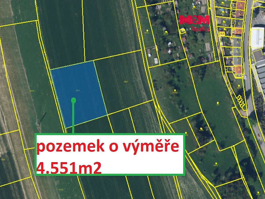 Prodej pole 4551 m²