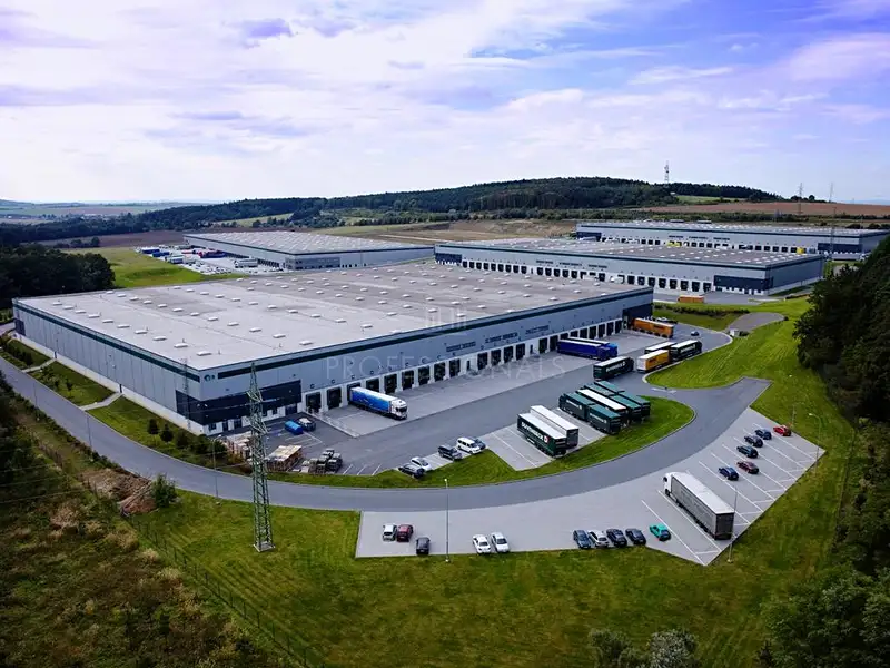 Pronájem skladového prostoru 5808 m², Štěnovice – náhled fotky 1