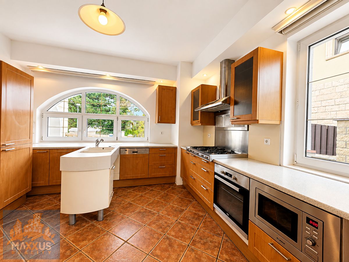 Pronájem bytu 2+kk 48 m² – fotografie 2
