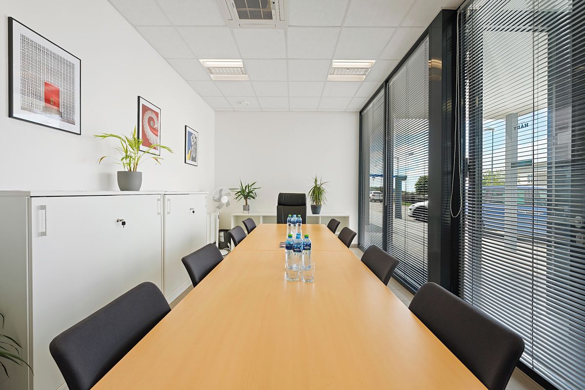 Pronájem komerčního pozemku 2800 m² – fotografie 5