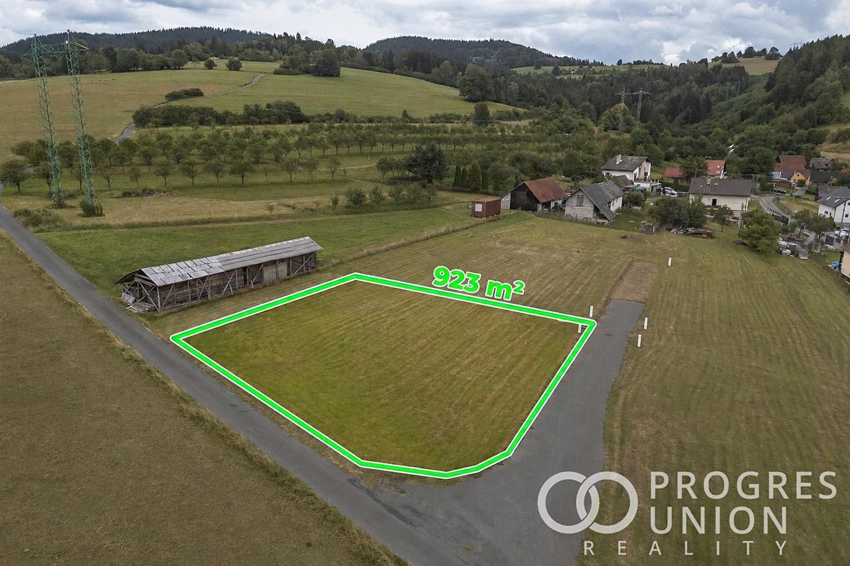 Prodej stavebního pozemku 923 m²