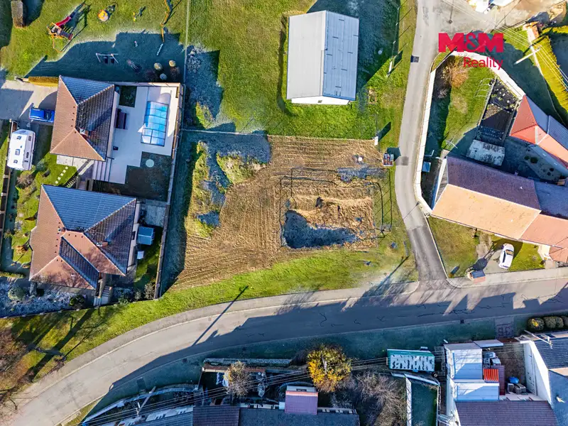 Prodej stavebního pozemku 892 m², Častohostice – náhled fotky 2