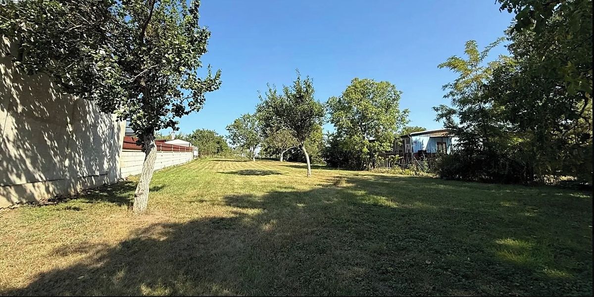 Prodej stavebního pozemku 1228 m², Našiměřice – fotka 1 z 3