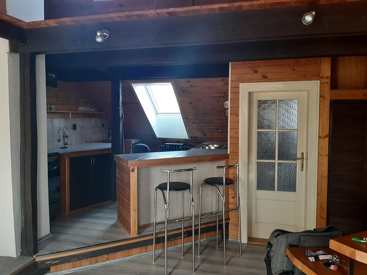 Pronájem bytu 2+kk 66 m² – fotografie 2